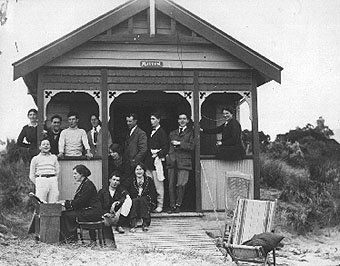 Barwon Heads: Grant's boathouse